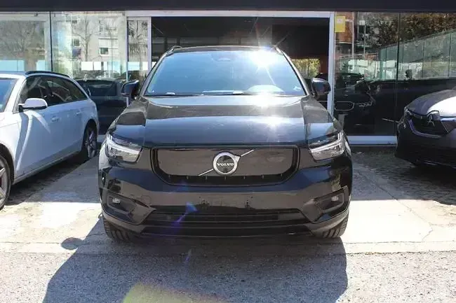 Usado Volvo XC40 Core 169 kW (231 CV) 2022 Negro SUV