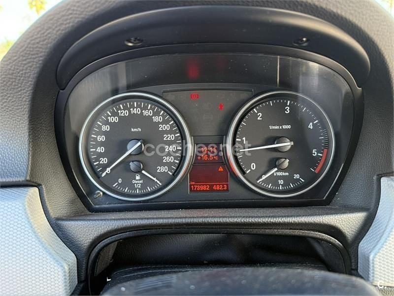 Usado BMW 325 Cabriolet 197 CV (144 kW) 2008 Blanco Descapotable