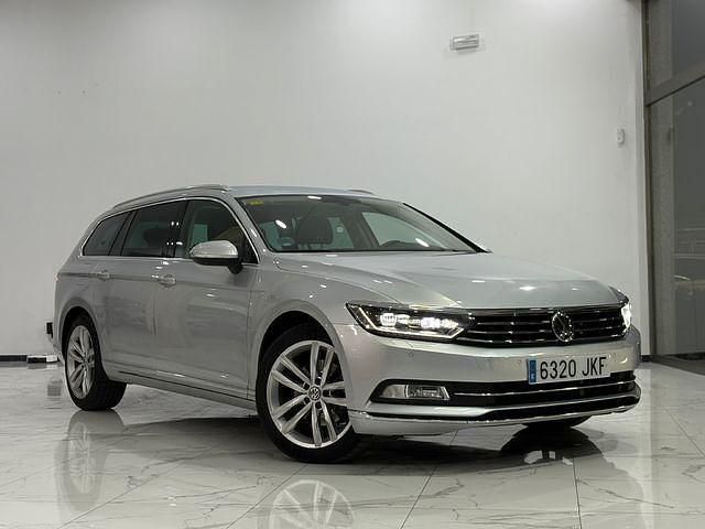 Usado VW Passat Sportline 150 CV (110 kW) 2015 Gris Familiar