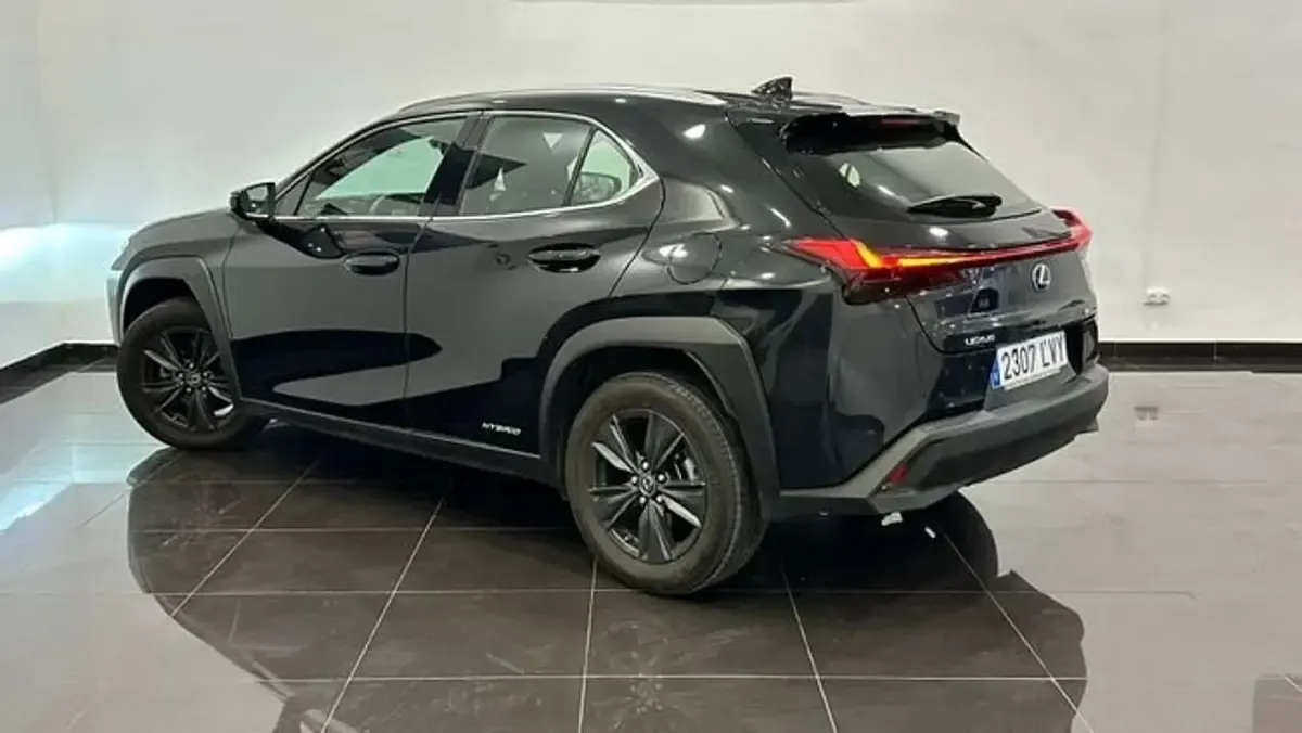 Usado Lexus UX Business Edition 184 CV (135 kW) 2022 Negro SUV