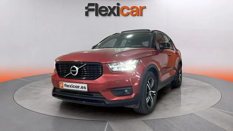 Usado Volvo XC40 Inscription 129 CV (94 kW) 2020 Rojo SUV