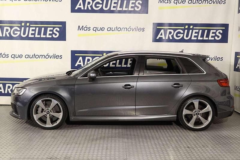 Usado Audi RS3 Sportback Advanced 400 CV (294 kW) 2018 Gris Utilitario