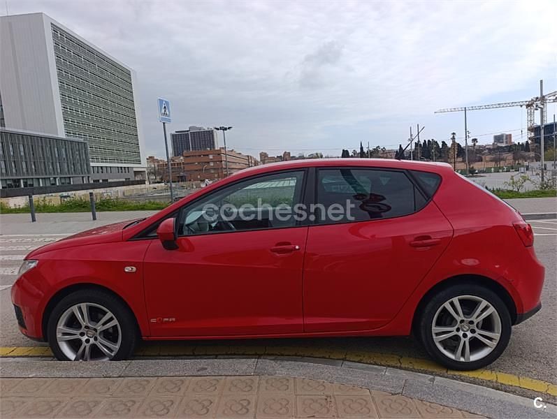 Usado Seat Ibiza Copa 85 CV (62 kW) 2012 Rojo Berlina