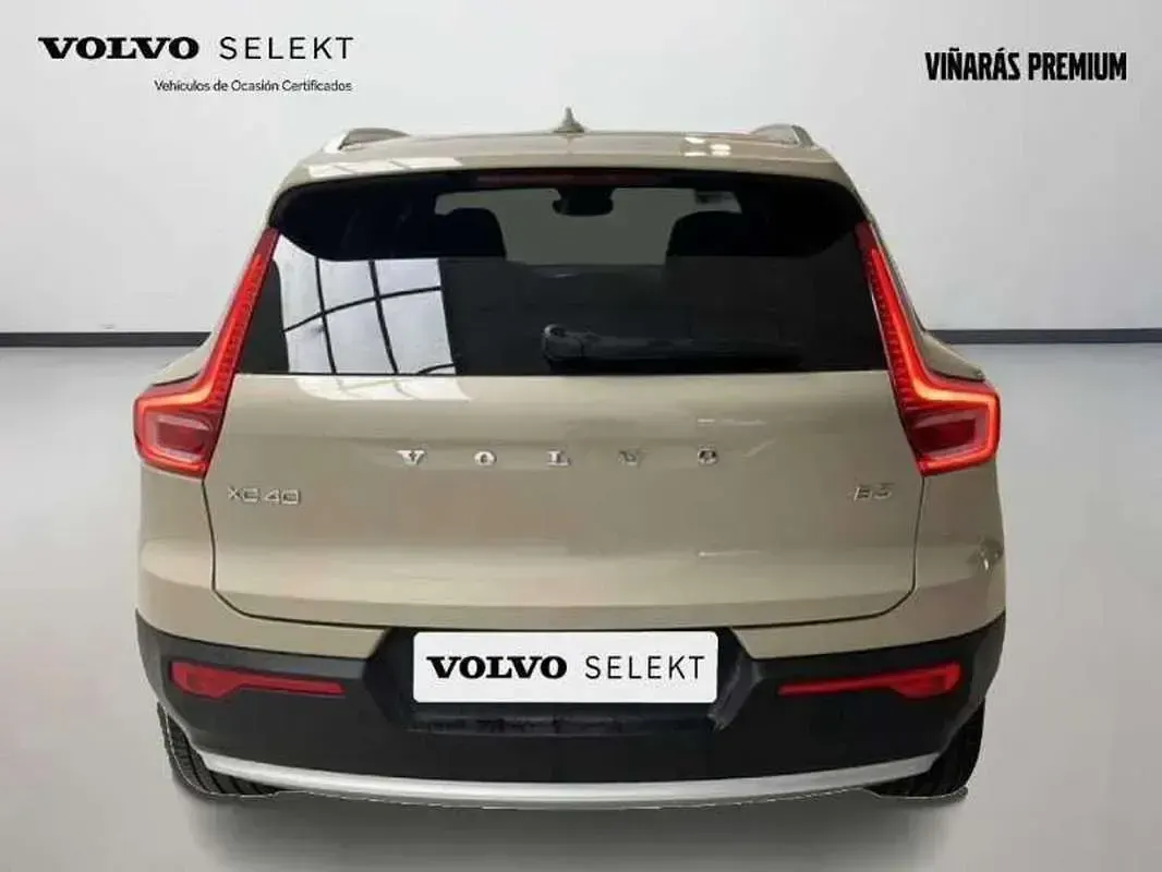 Usado Volvo XC40 Core 163 CV (119 kW) 2025 SUV