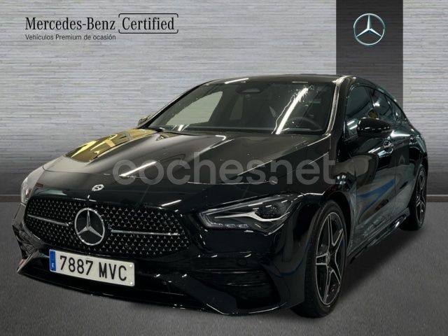 Usado Mercedes CLA200 Shooting Brake AMG line 150 CV (110 kW) 2024 Negro Familiar