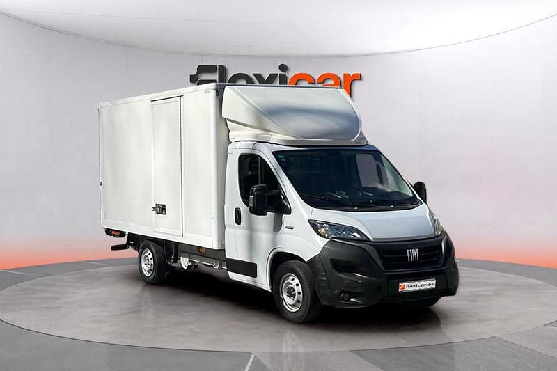 Blanco Usado 2021 Fiat Ducato Van | 27.990 € (Caro) - Imagen 1/4