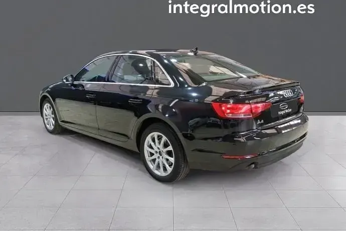 Usado Audi A4 Advanced 150 CV (110 kW) 2016 Negro Berlina