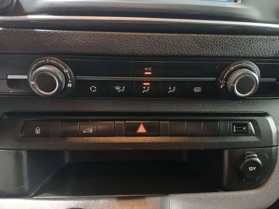 Usado Peugeot Expert Premium 178 CV (130 kW) 2020 Gris Van