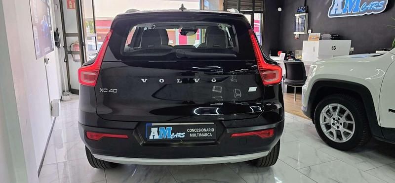 Begagnad Volvo XC40 R-Design 261 HK (191 kW) 2021 Svart SUV