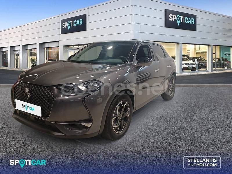 Gris / plata Usado 2021 DS Automobiles DS3 Crossback Bastille SUV | 15.990 € (Precio justo) - Imagen 1/4