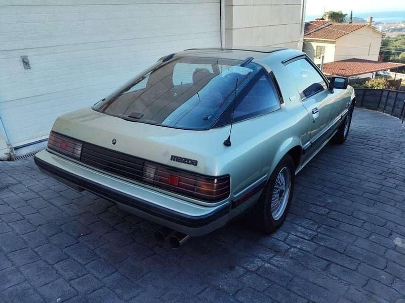 Usado Mazda RX7 150 CV (110 kW) 1987 Verde Coupe