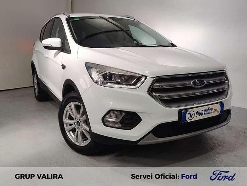 Usado Ford Kuga Trend+ 120 HP (88 kW) 2019 Branco SUV
