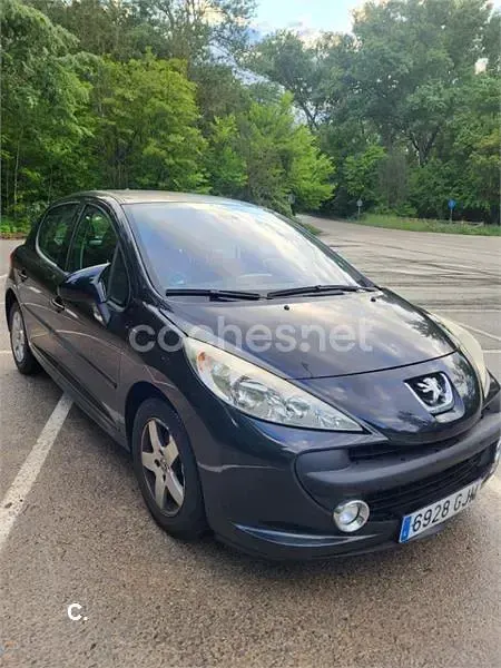 Usado Peugeot 207 95 CV (69 kW) 2008 Negro Berlina