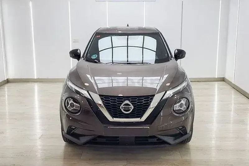 Usado Nissan Juke Acenta 114 CV (83 kW) 2021 Marrón SUV