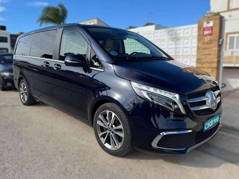 Usado Mercedes V220 163 CV (119 kW) 2021 Azul Monovolumen
