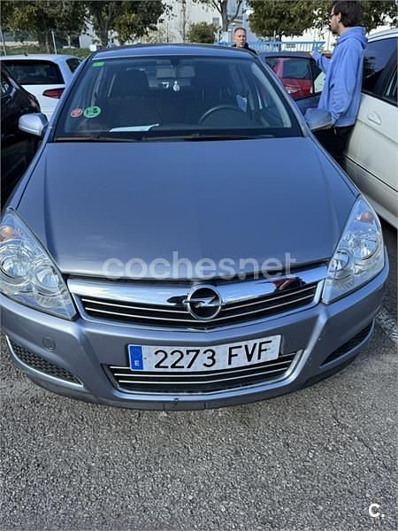 Gris / plata Usado 2007 Opel Astra Enjoy Berlina | 3000 € (Buen precio) - Imagen 1/4