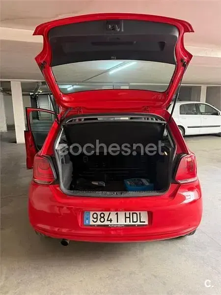 Usado VW Polo Advance 85 CV (62 kW) 2011 Rojo Utilitario