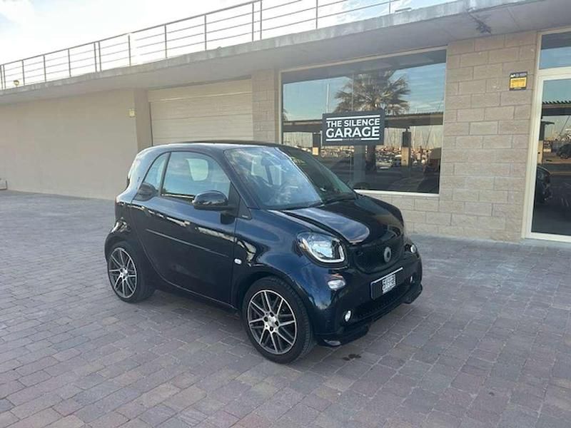 Azul Usado 2018 Smart ForTwo Coupé Brabus Coupe | 24.900 € - Imagen 1/4