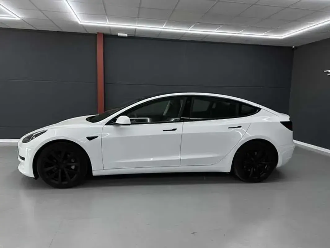 Usado Tesla Model 3 Standard Range Plus 208 kW (283 CV) 2021 Blanco Berlina