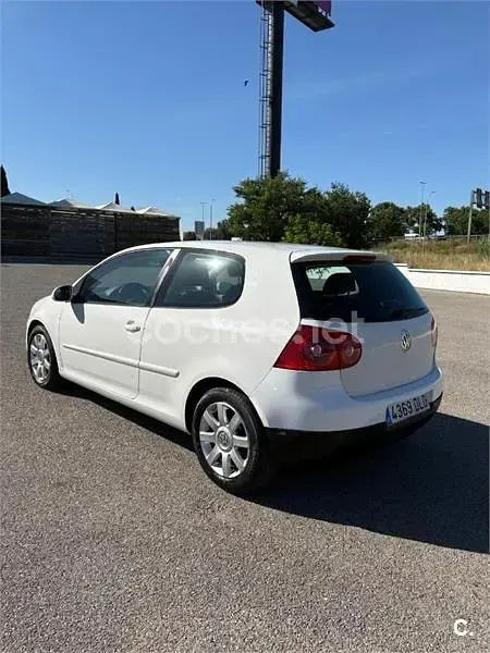 Usado VW Golf IV Sportline 140 CV (102 kW) 2005 Blanco Berlina