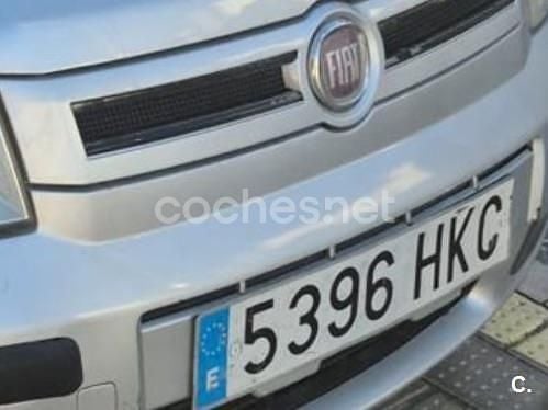 Usado Fiat Panda Lounge 69 CV (50 kW) 2013 Gris / plata Utilitario