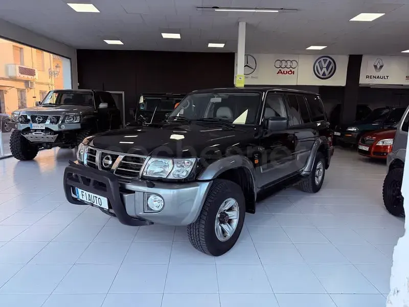 Usado Nissan Patrol 158 CV (116 kW) 2003 Negro SUV