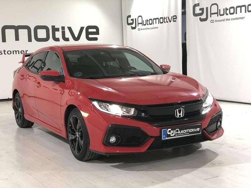 Usado Honda Civic Comfort 126 CV (92 kW) 2019 Rojo Utilitario