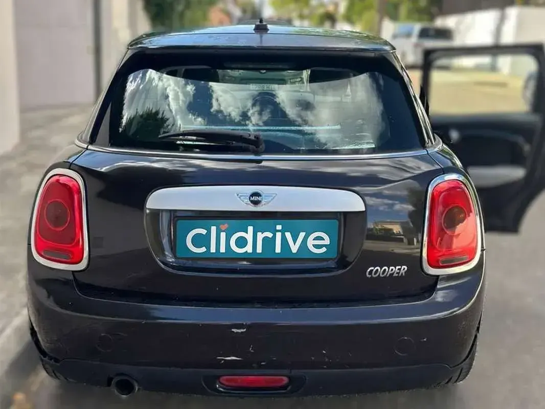 Usado Mini Cooper 136 CV (100 kW) 2014 Negro Utilitario