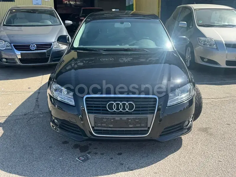 Usado Audi A3 Sportback Ambition 125 CV (91 kW) 2009 Negro Utilitario