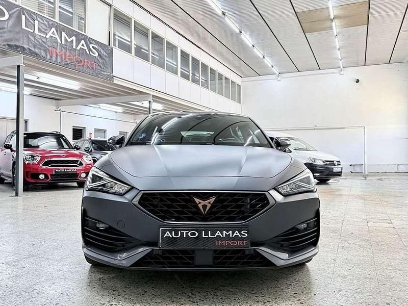 Usado Cupra Leon VZ 245 CV (180 kW) 2021 Gris / plata Berlina