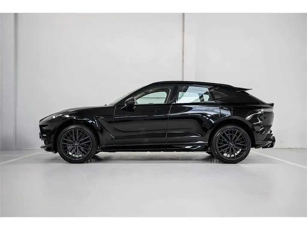 Nuevo Aston Martin DBX 707 707 CV (519 kW) 2025 Jet black SUV
