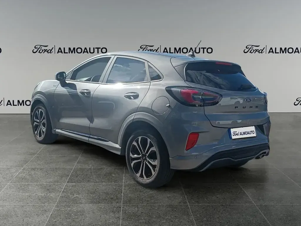 Usado Ford Puma ST-Line 125 CV (91 kW) 2024 Plata solar (metalizado) SUV