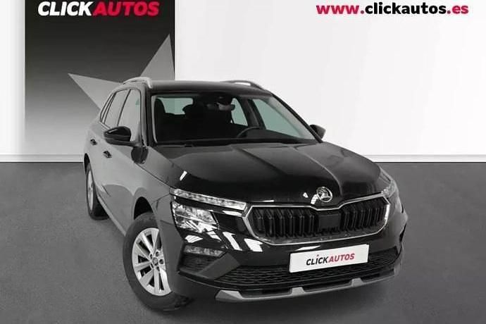 Usado Skoda Kamiq Selection 115 CV (84 kW) 2025 Rojo SUV