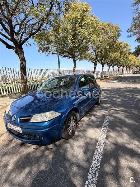 Usado Renault Mégane II Dynamique 105 CV (77 kW) 2008 Azul Berlina