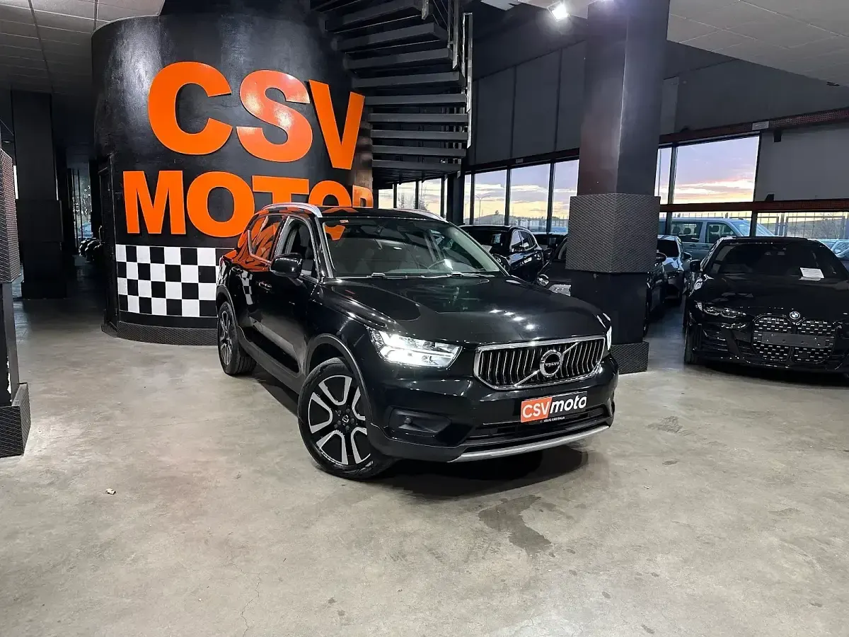 Usado Volvo XC40 Inscription 262 CV (192 kW) 2021 Negro SUV