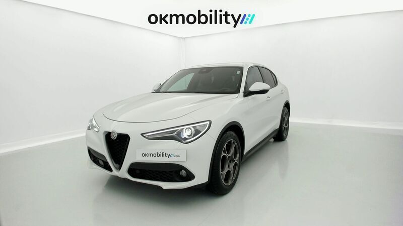 Blanco ártico Usado 2022 Alfa Romeo Stelvio Sprint SUV | 25.920 € (Super precio) - Imagen 1/4
