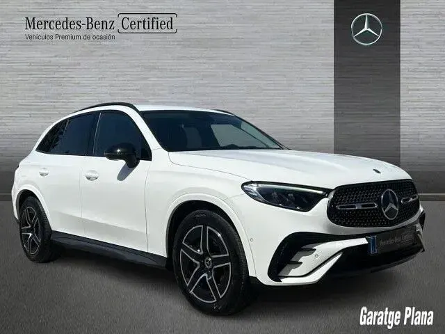 Usado Mercedes GLC200 204 CV (150 kW) 2023 Blanco polar SUV