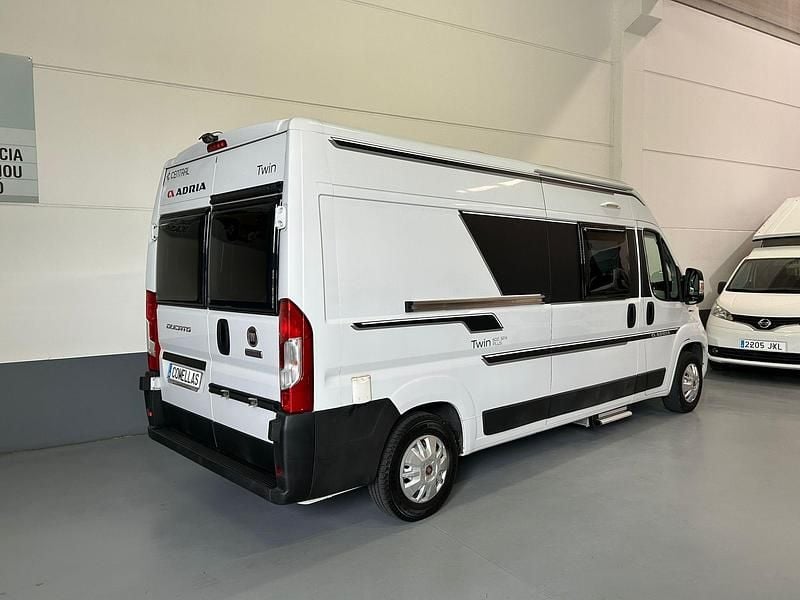 Usado Fiat Ducato 130 CV (95 kW) 2019 Blanco Van