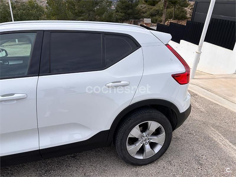 Usado Volvo XC40 Business Edition 150 CV (110 kW) 2019 Blanco SUV