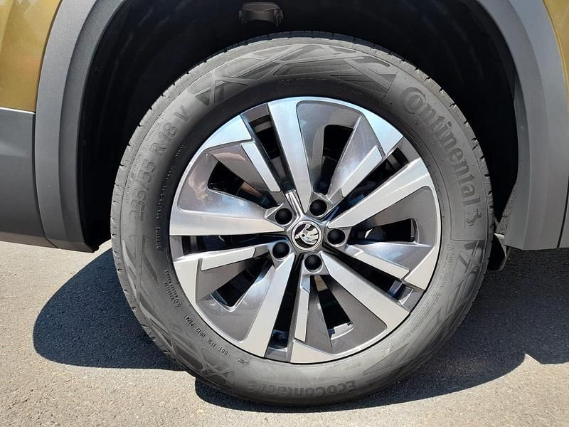 Usado Skoda Kodiaq Selection 150 CV (110 kW) 2024 Bronx gold efecto perla SUV