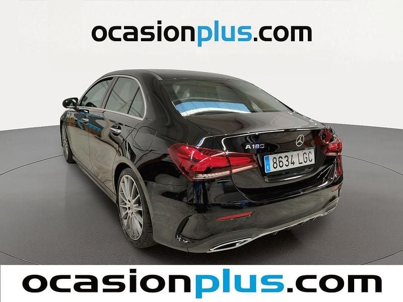Usado Mercedes A180 AMG 136 CV (100 kW) 2020 Negro Berlina