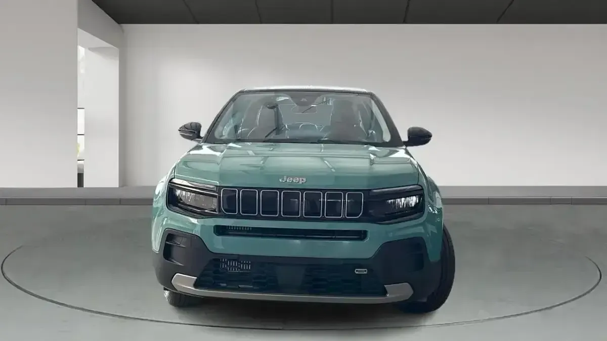 Ny Jeep Avenger Altitude 100 HK (73 kW) 2025 Grön SUV