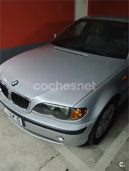 Usado BMW 318 143 CV (105 kW) 2003 Gris / plata Berlina