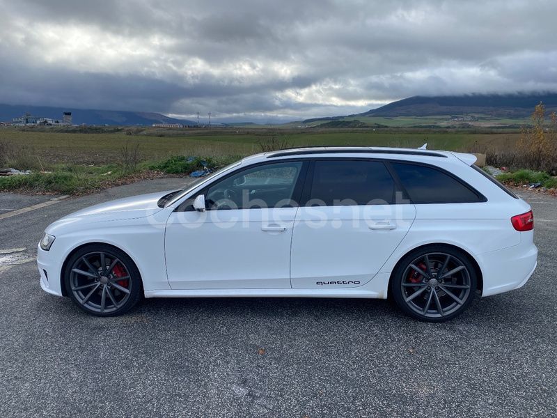Usado Audi RS4 Exclusive 450 CV (330 kW) 2014 Blanco Familiar