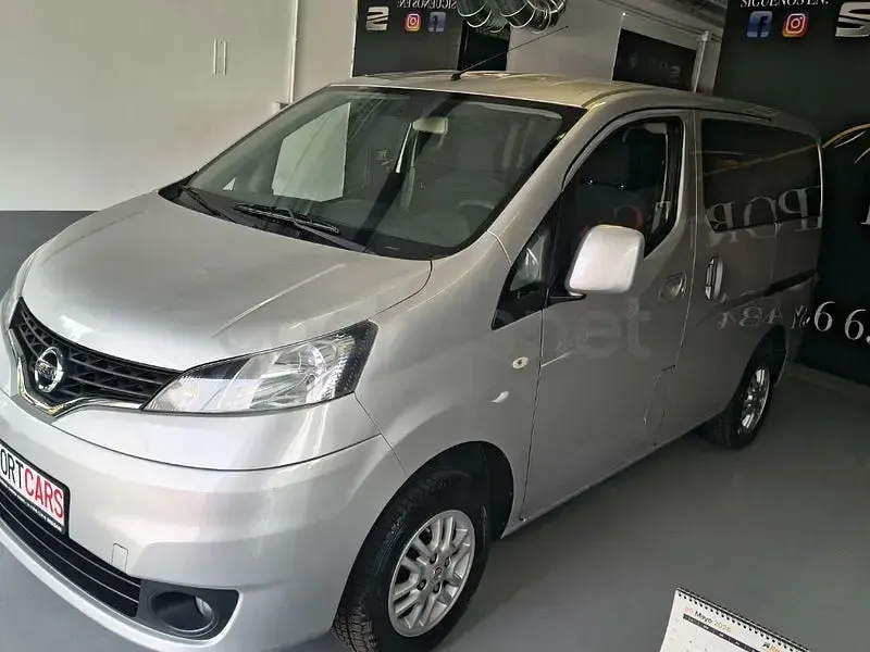 Usado Nissan Evalia 110 CV (80 kW) 2015 Gris / plata Monovolumen