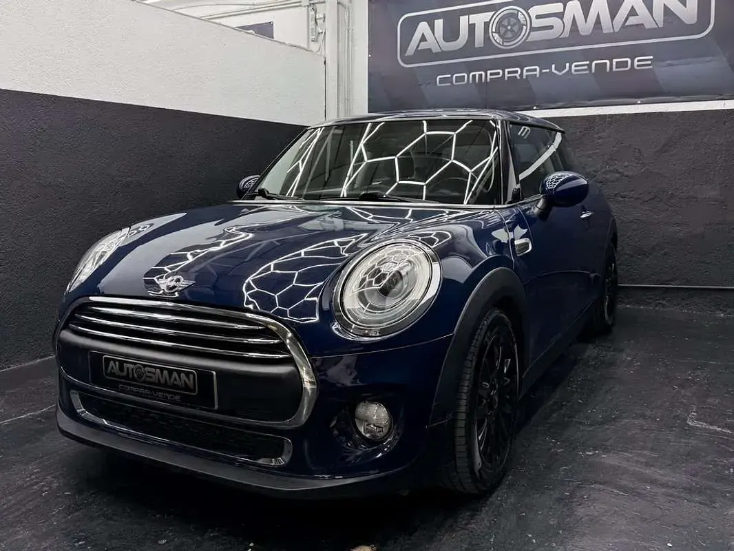 Usado Mini ONE 102 CV (75 kW) 2018 Azul Utilitario