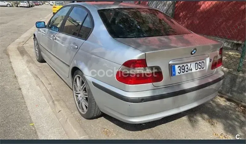Usado BMW 320 136 CV (100 kW) 2002 Gris / plata Berlina