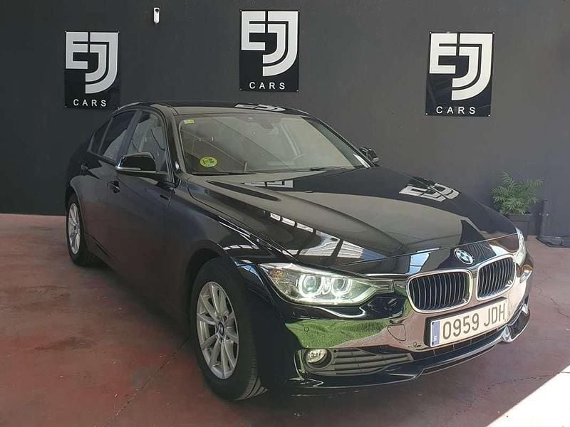 Usado BMW 318 143 CV (105 kW) 2015 Negro Berlina