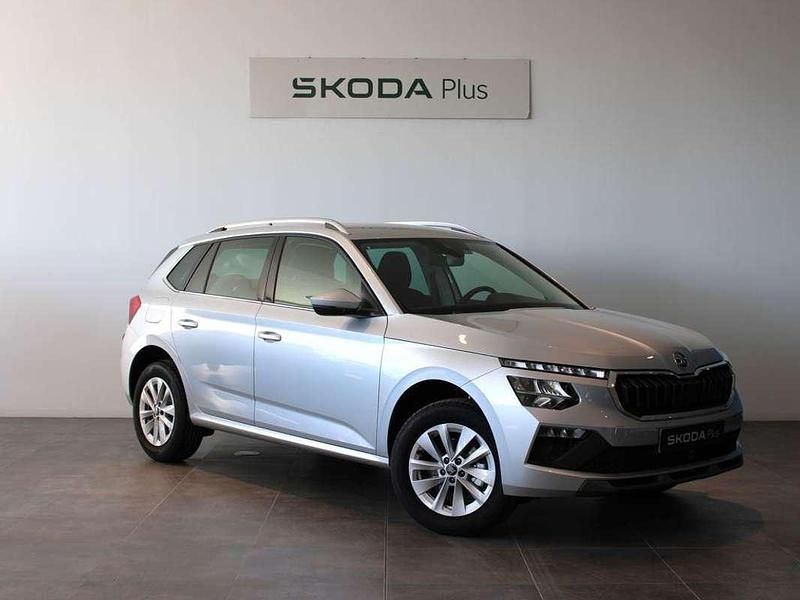 Nuevo Skoda Kamiq Selection 116 CV (85 kW) 2025 Gris plata SUV