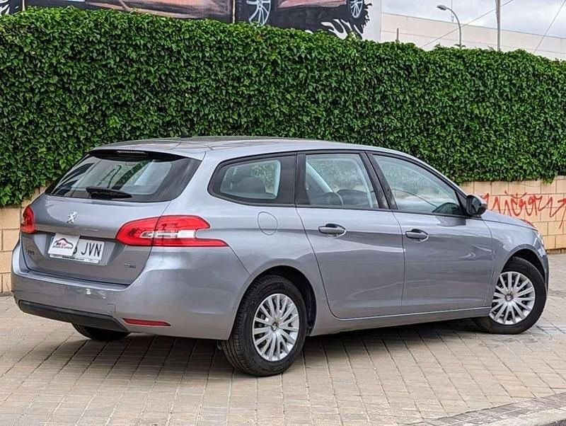 Usado Peugeot 308 SW Business-Line 99 CV (72 kW) 2016 Gris Familiar